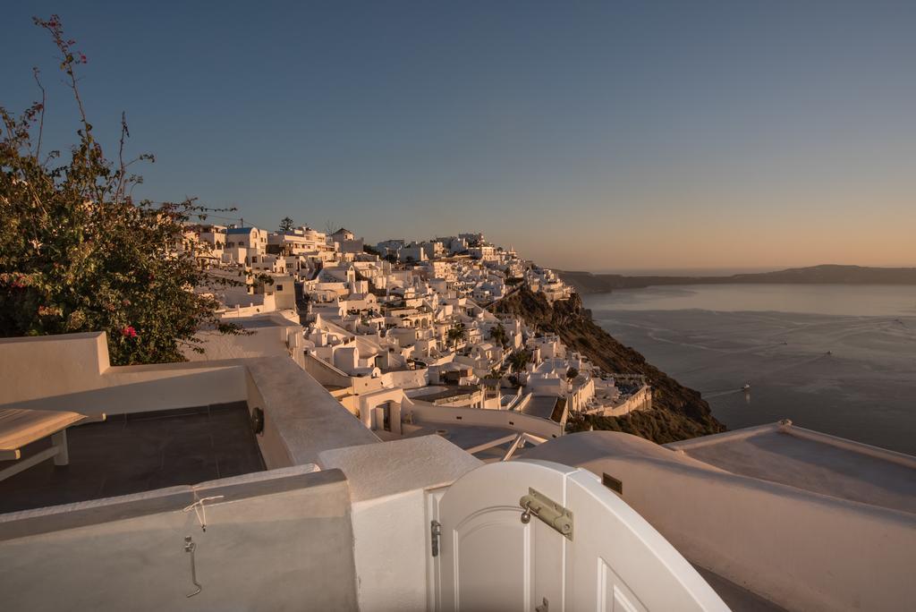 Karpimo Horizon - Caldera View With Private Hot Tub Vila Firostefani Exterior foto