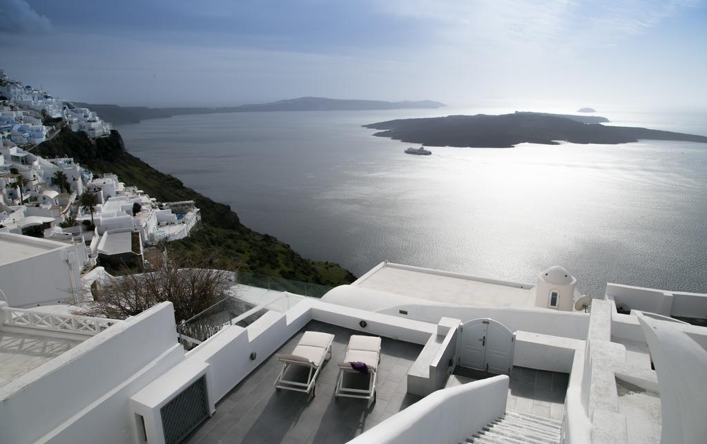 Karpimo Horizon - Caldera View With Private Hot Tub Vila Firostefani Quarto foto